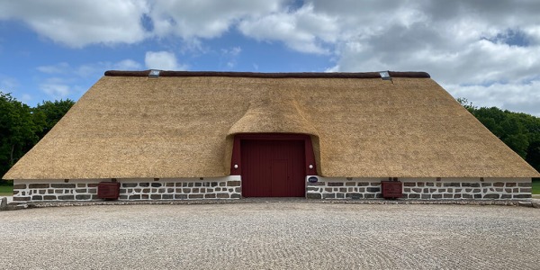 Se vores galleri af Uldrupgård udenfor